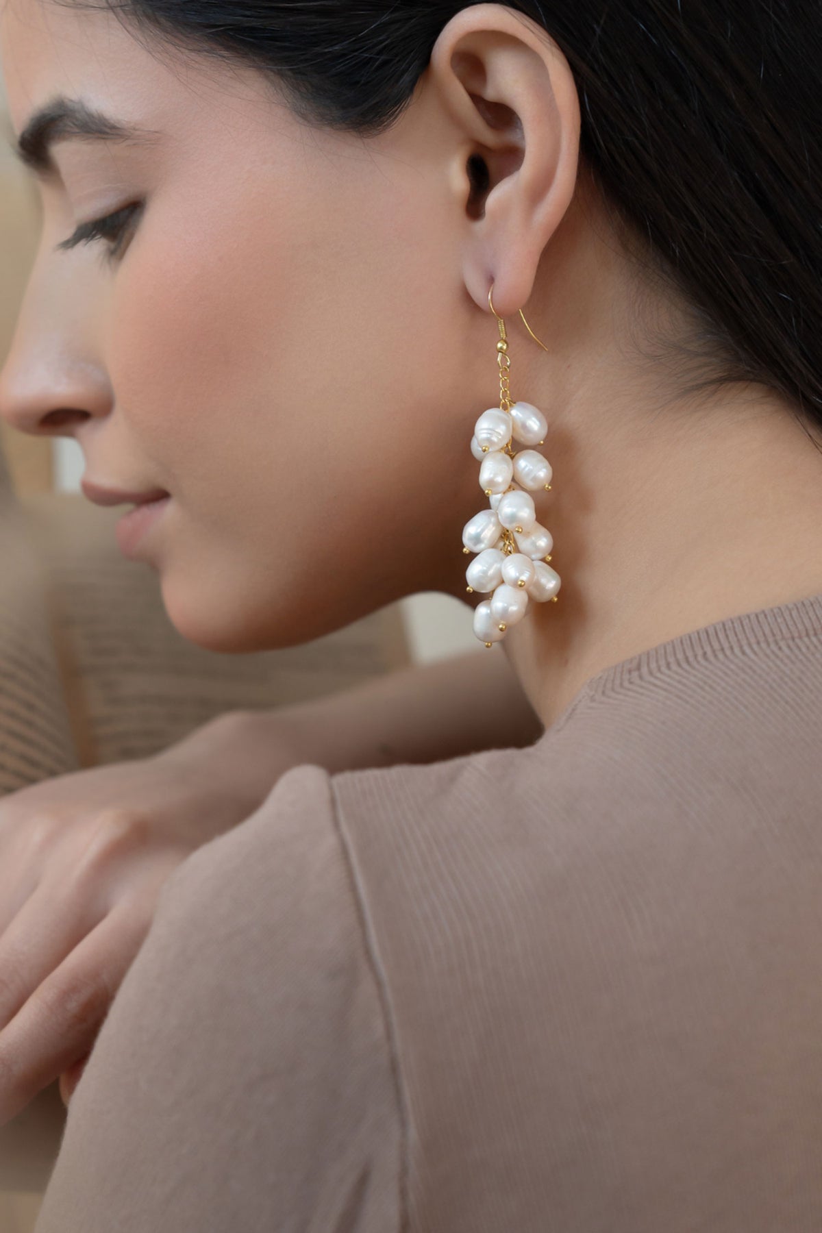 Shell Pearl Embellished Earrings 