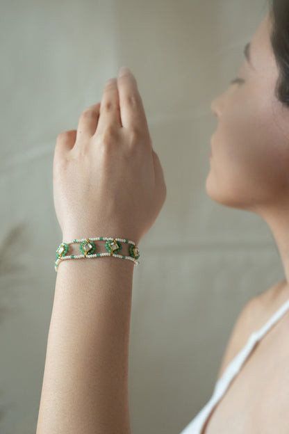 Kundan Embellished Cutwork Bracelet 