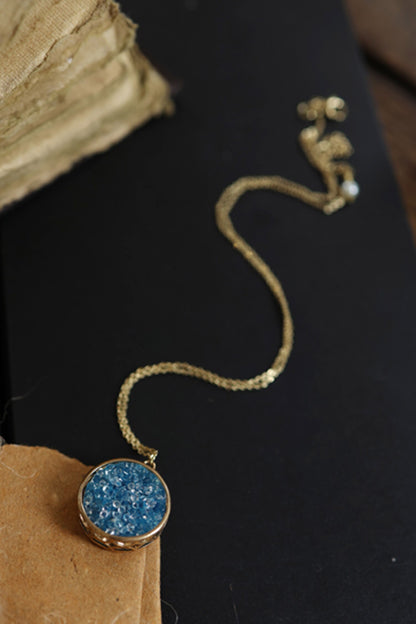 Natural Stone Embellished Pendant Necklace 