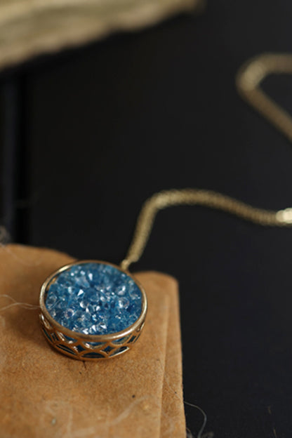 Natural Stone Embellished Pendant Necklace 