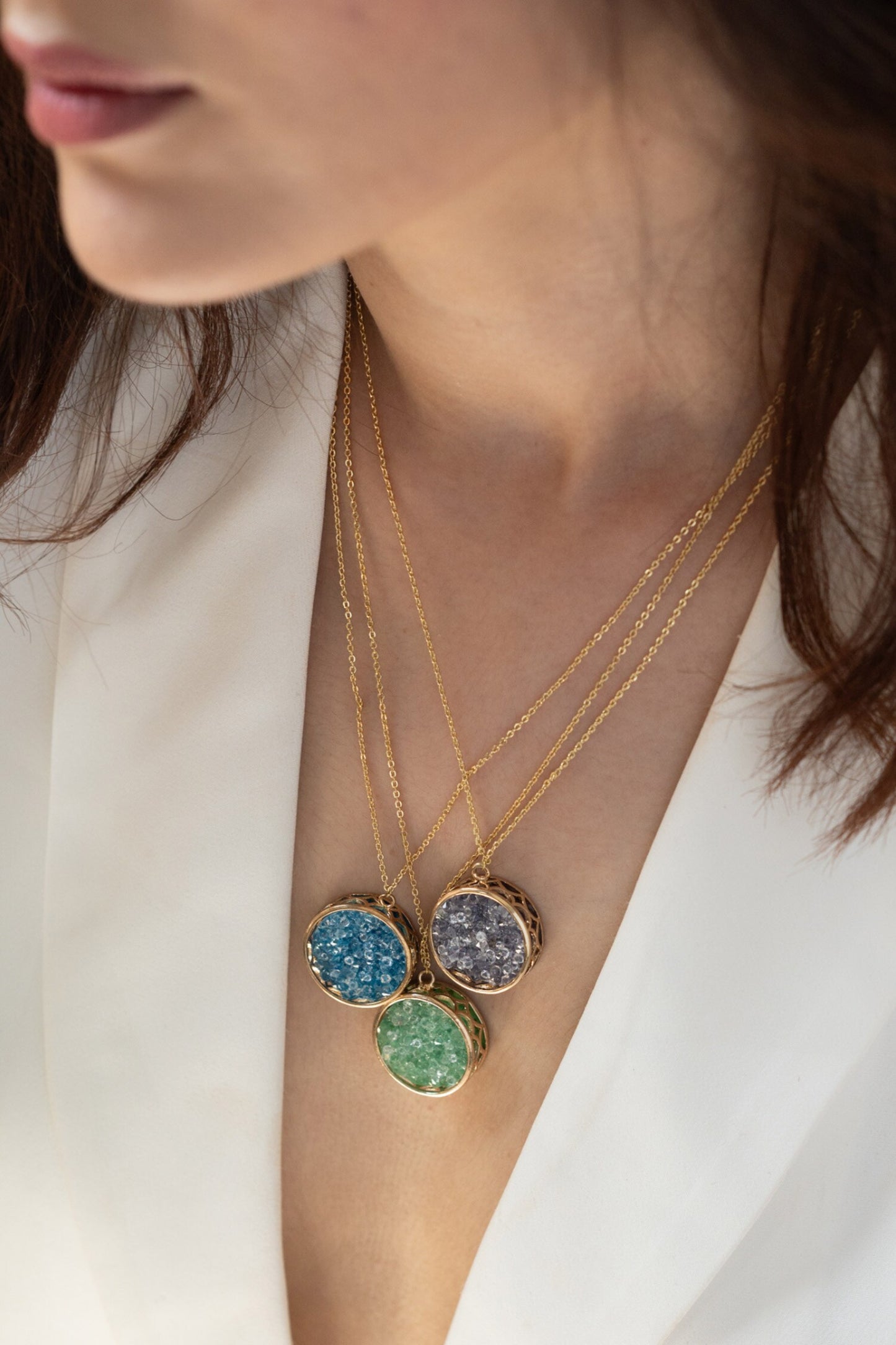 Natural Stone Embellished Pendant Necklace 