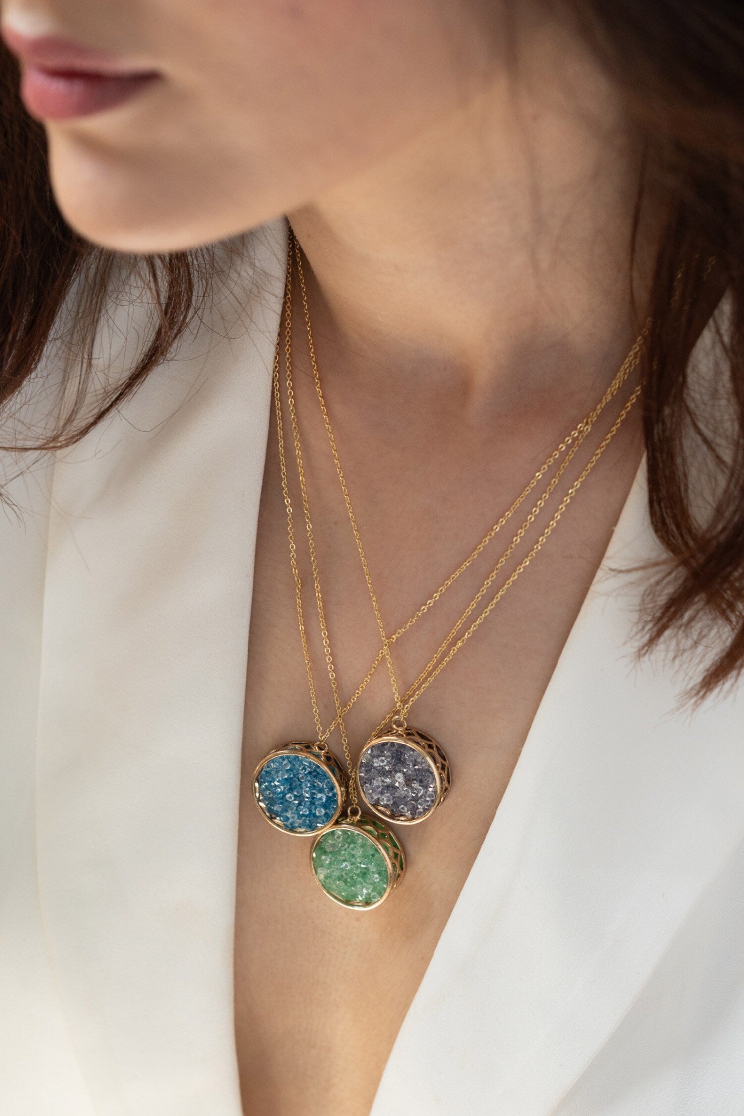 Natural Stone Embellished Pendant Necklace 