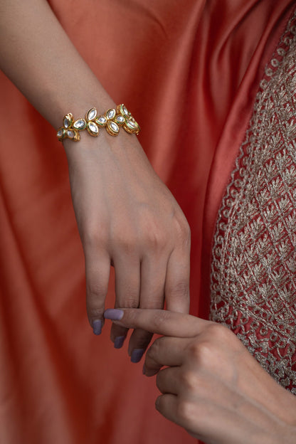 Shell Pearl Embellished Jadau Earrings 