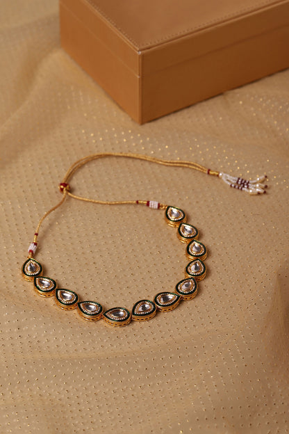 Glorius Teardrop Kundan Necklace 