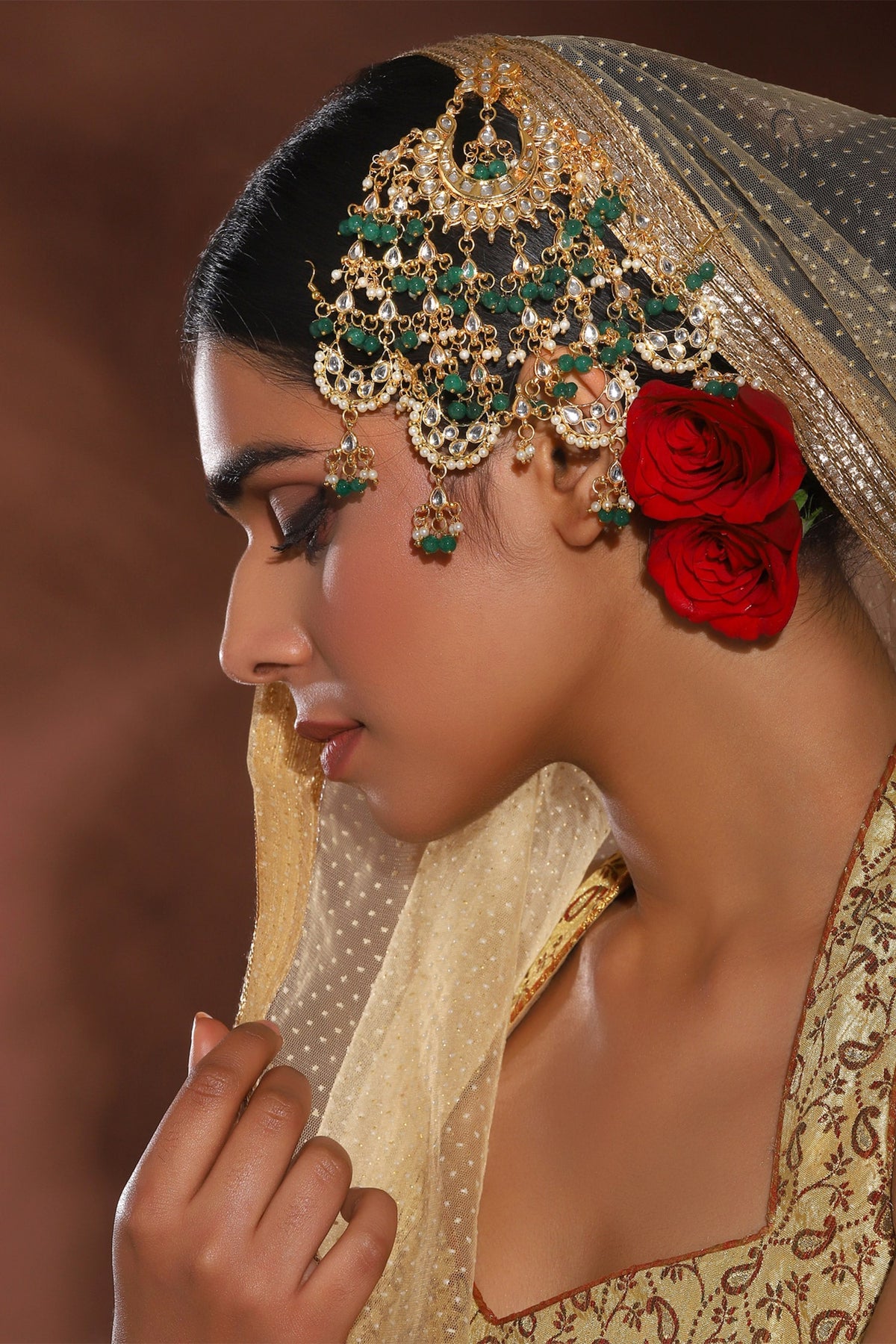Gold Toned Kundan Beaded Passa 