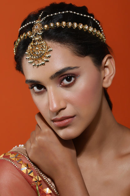Chand Embellished Mathapatti 