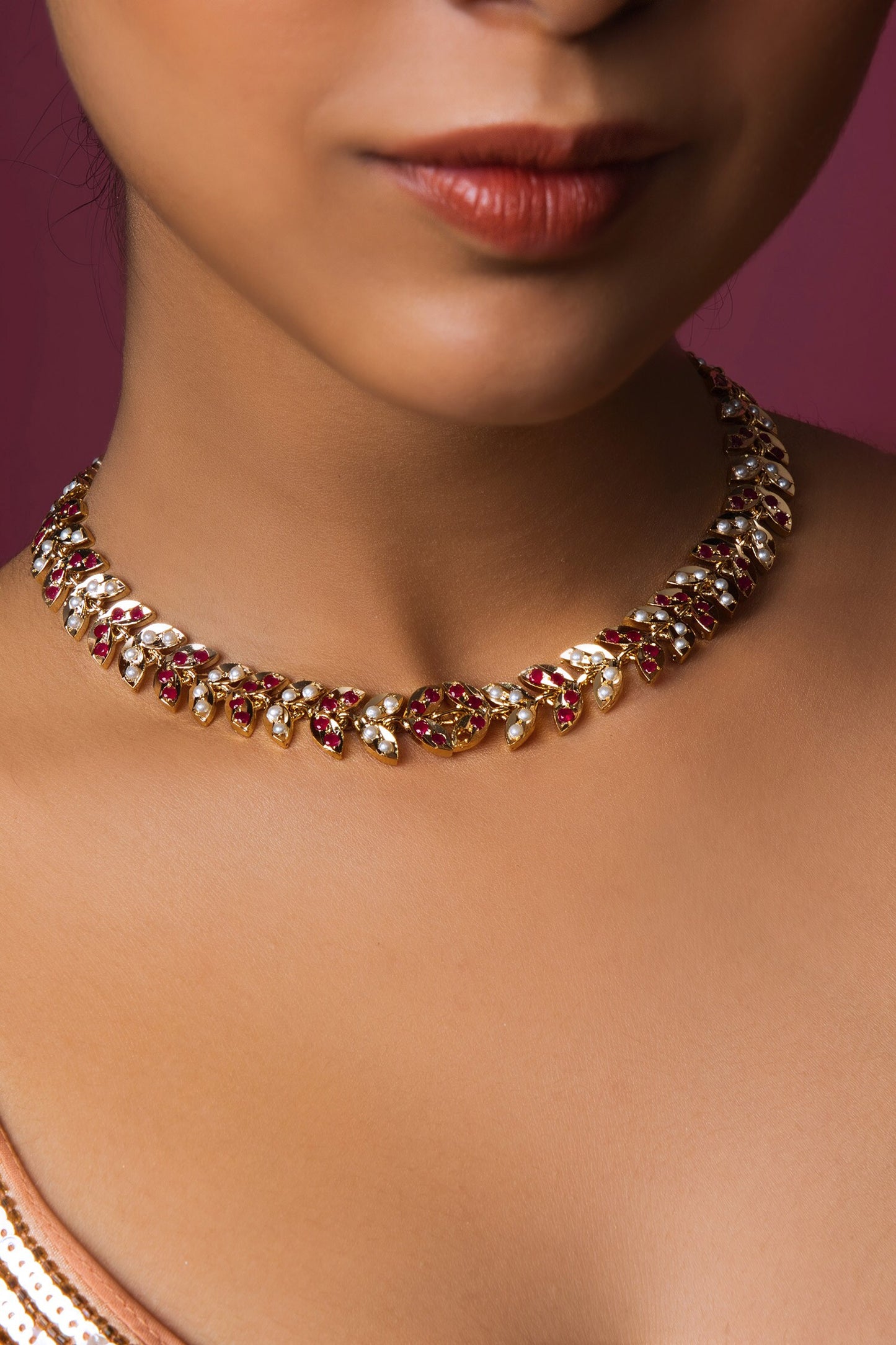 Stone Studded Foliage Necklace Set 