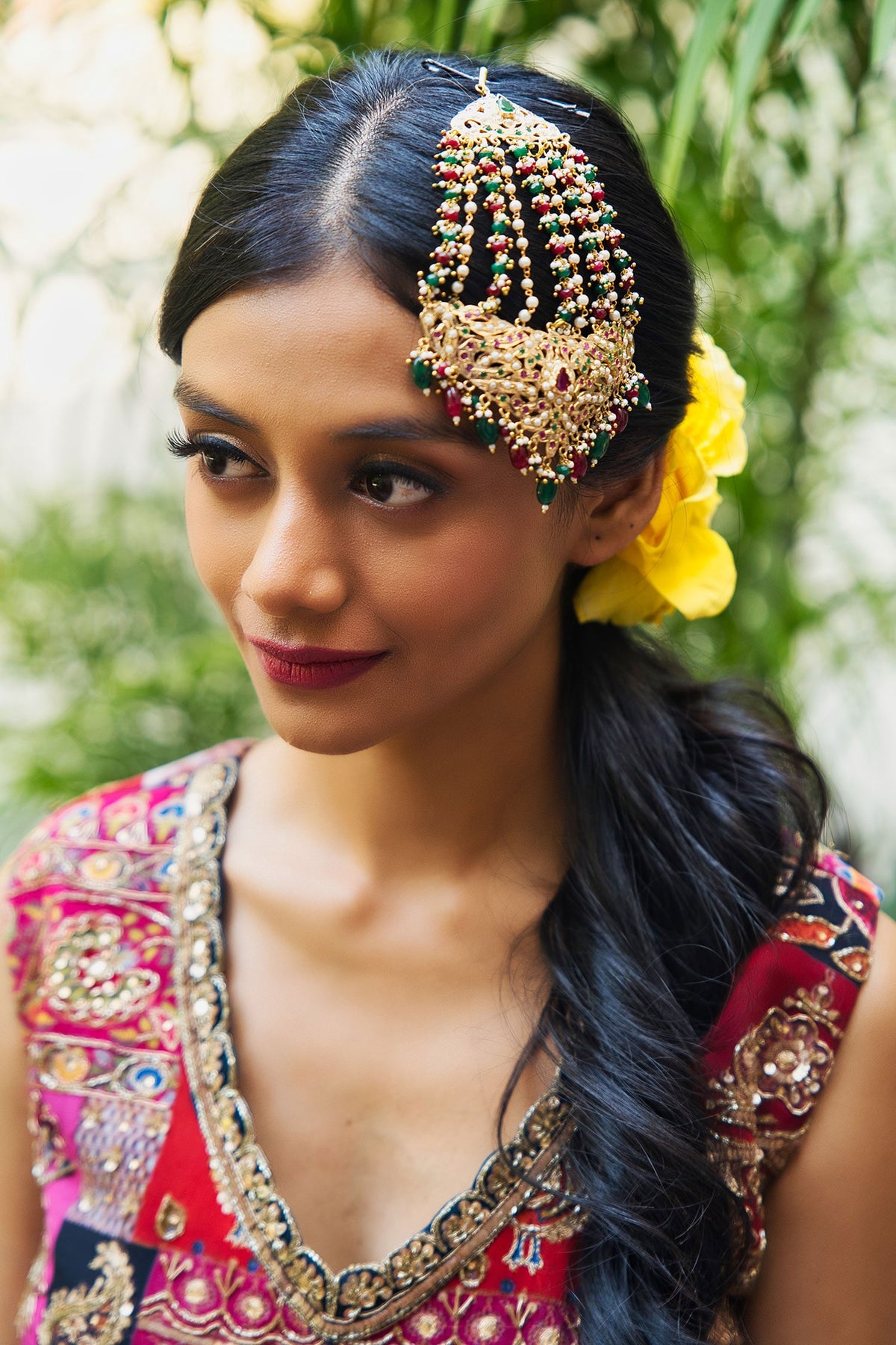 Exquisite Jadau Stone Embellished Passa 