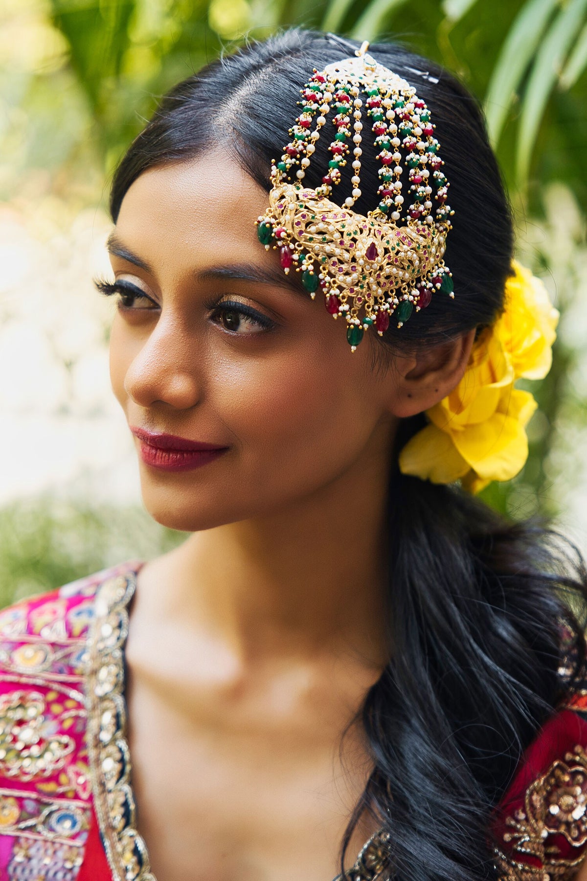 Exquisite Jadau Stone Embellished Passa 