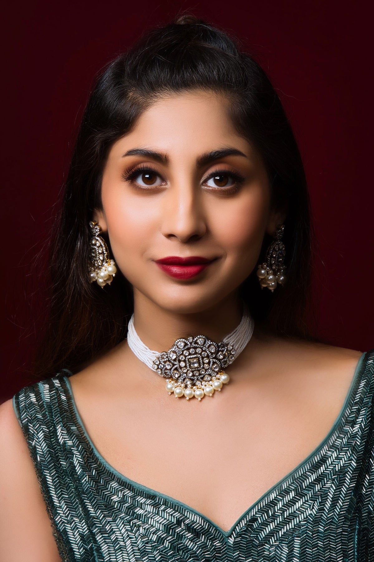Victorian Stones Embellished Choker Necklace Set 