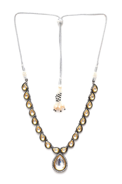 Kundan Embellished Necklace 