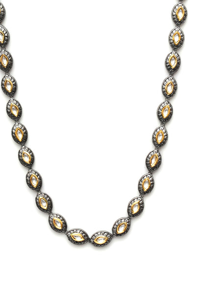 Kundan Embellished Carved Necklace 