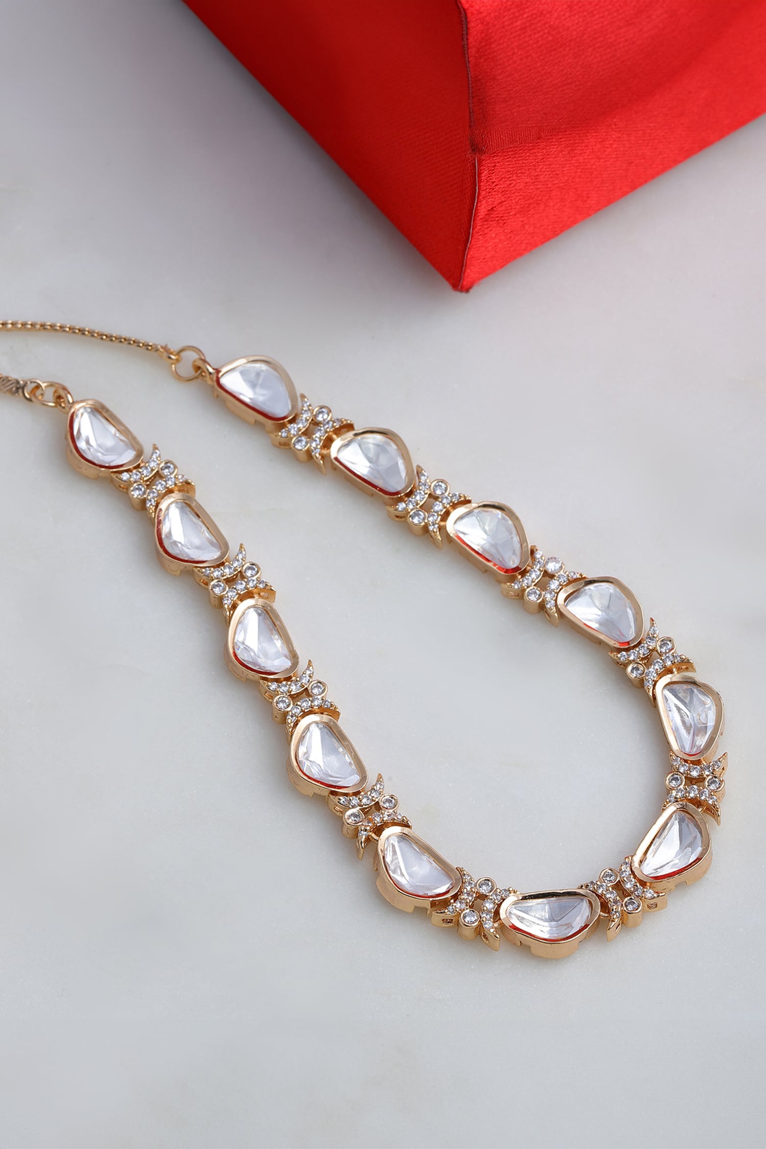 Kundan Embellished Choker 