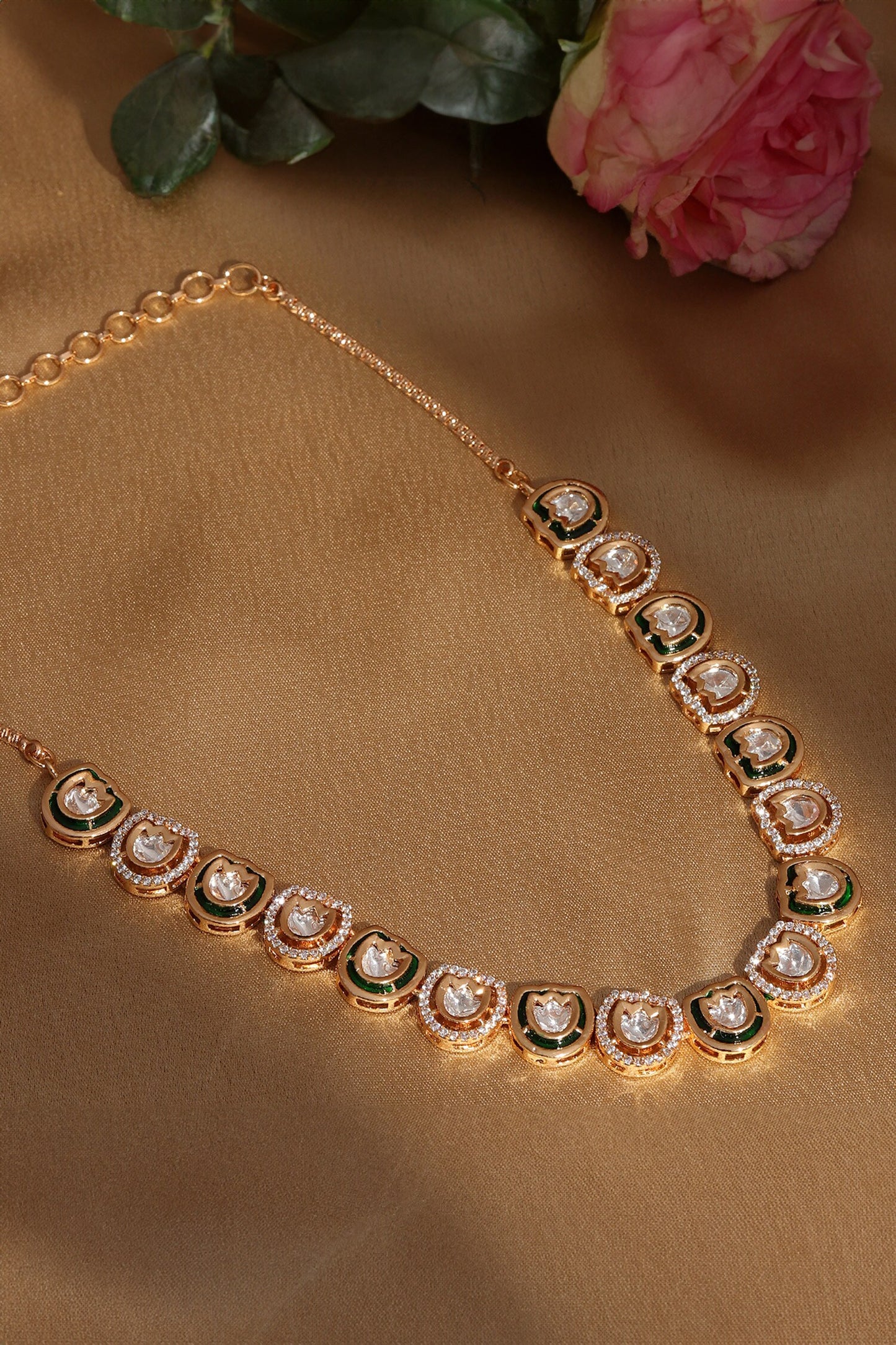 Geometric Kundan Embellished Choker 