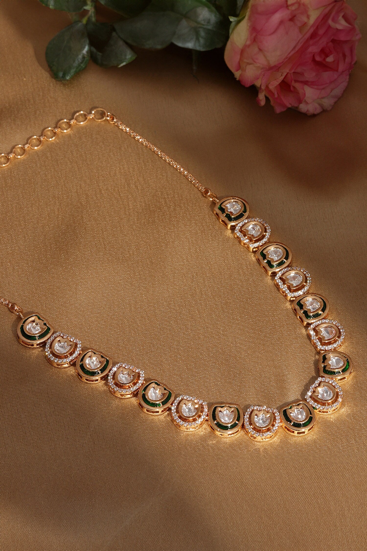 Geometric Kundan Embellished Choker 