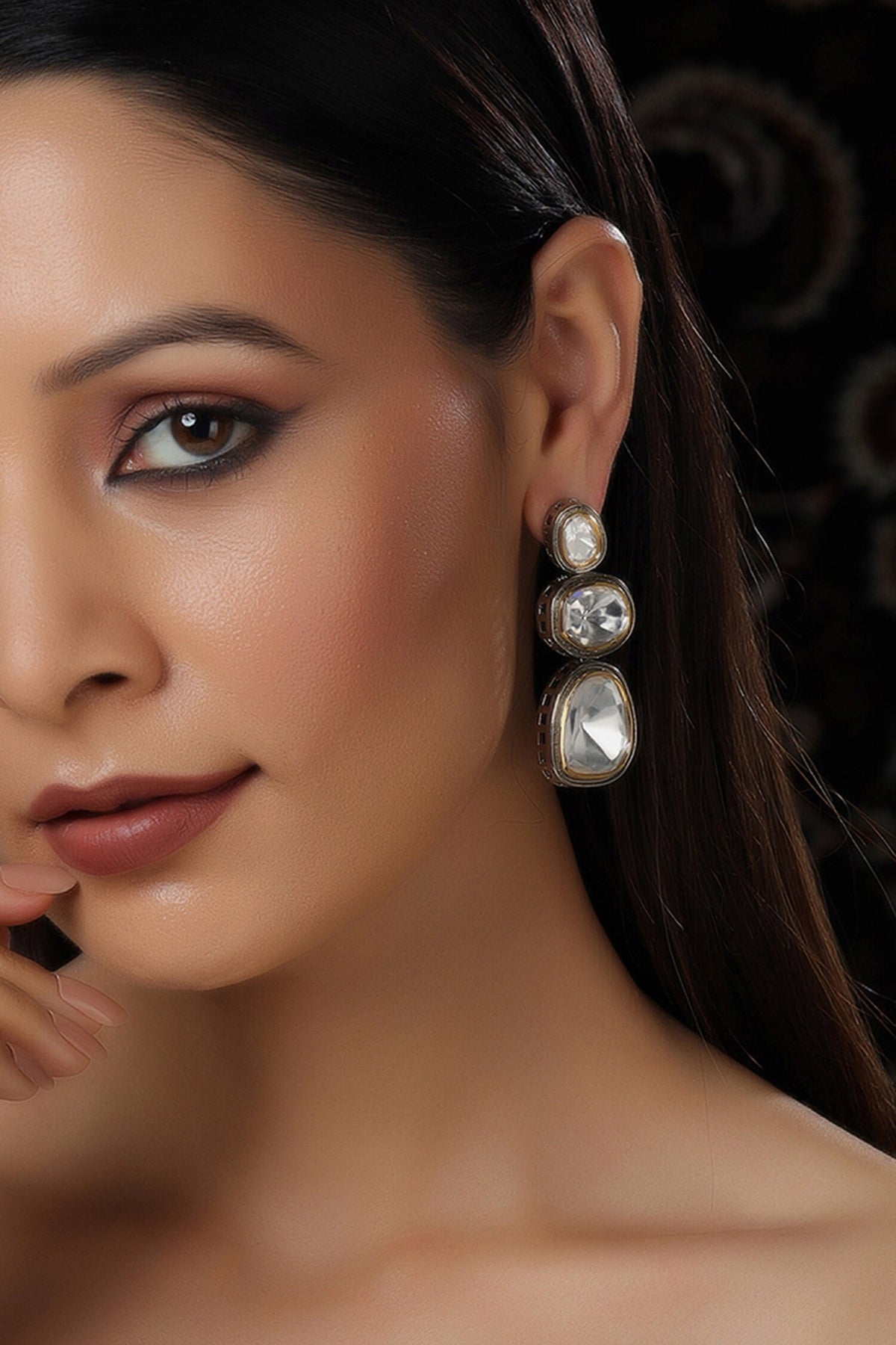 Silver Geometric Kundan Earrings 