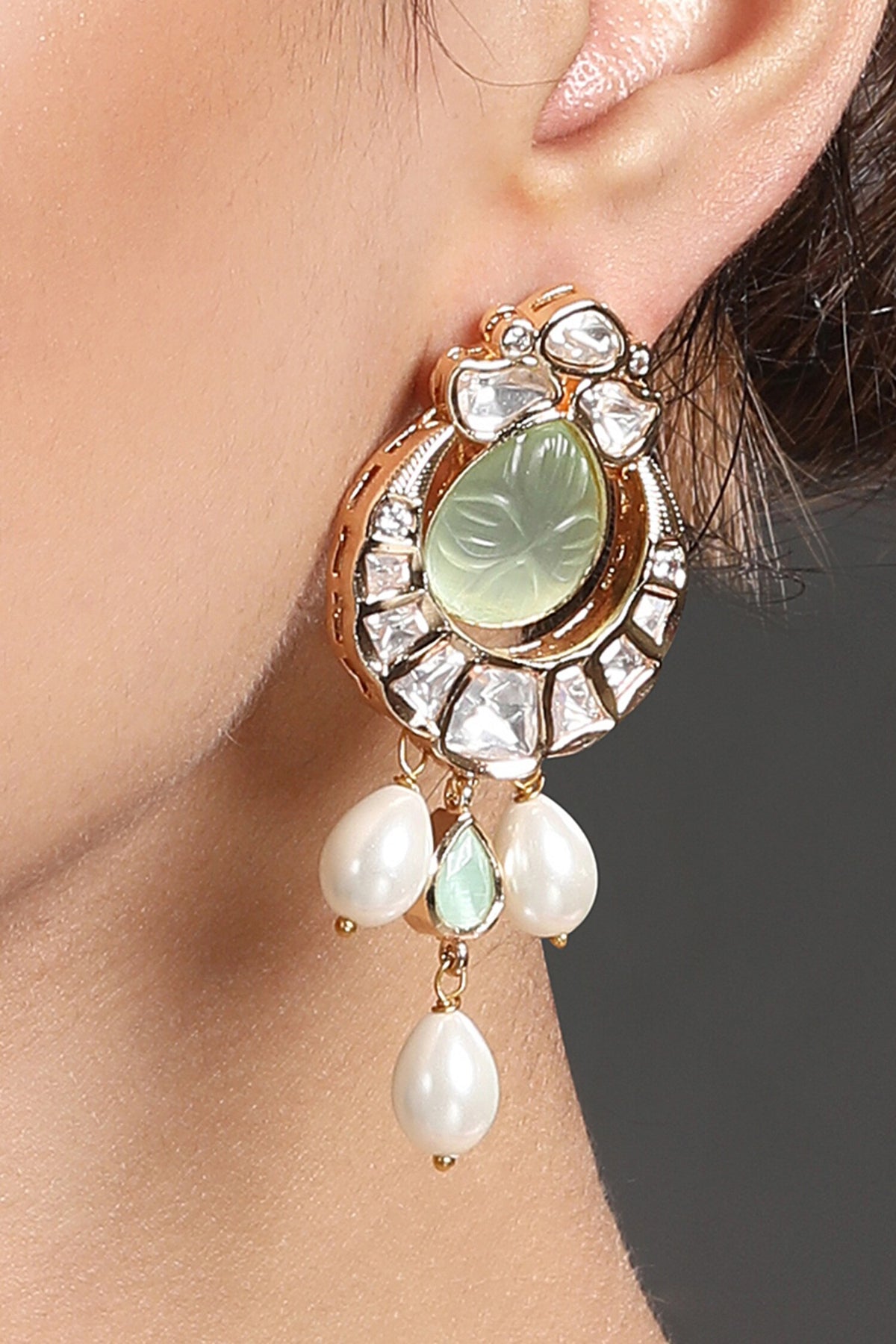 Embellished Pendant Necklace Set 