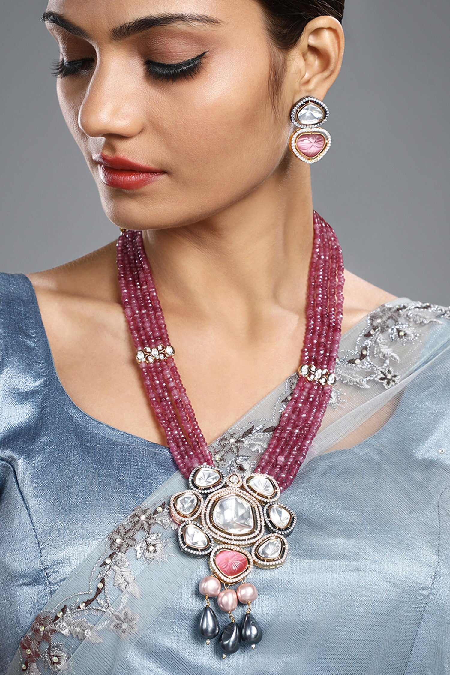 Zirconia Embellished Pendant Necklace Set 