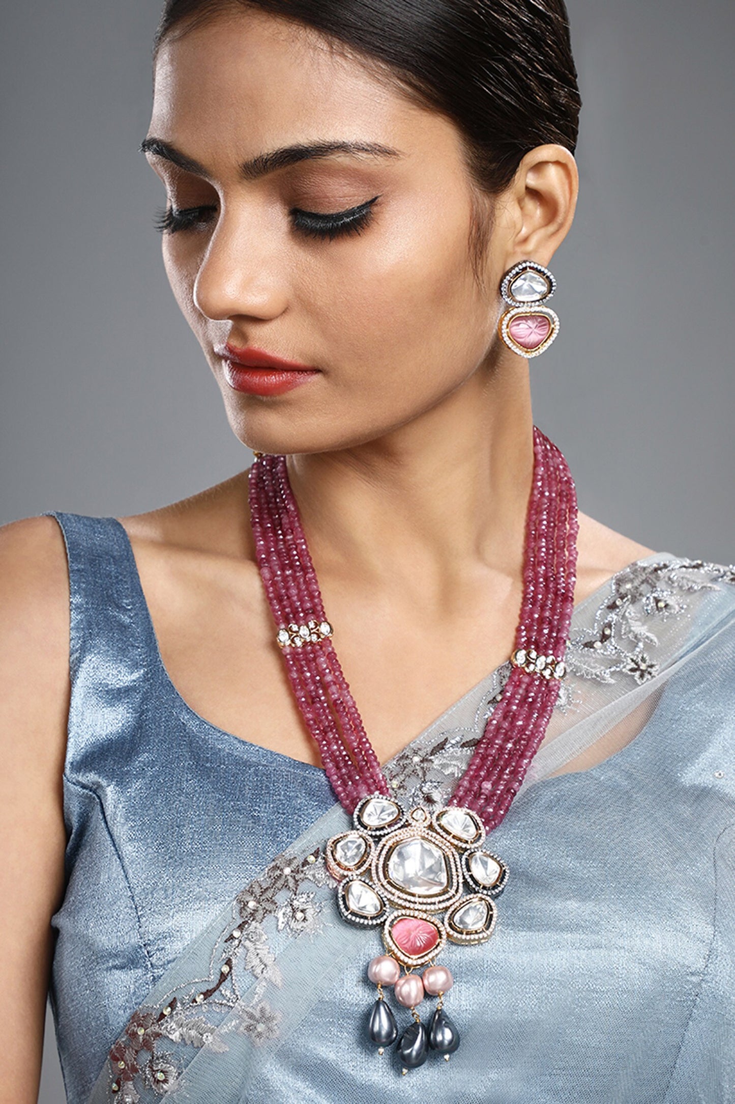 Zirconia Embellished Pendant Necklace Set 