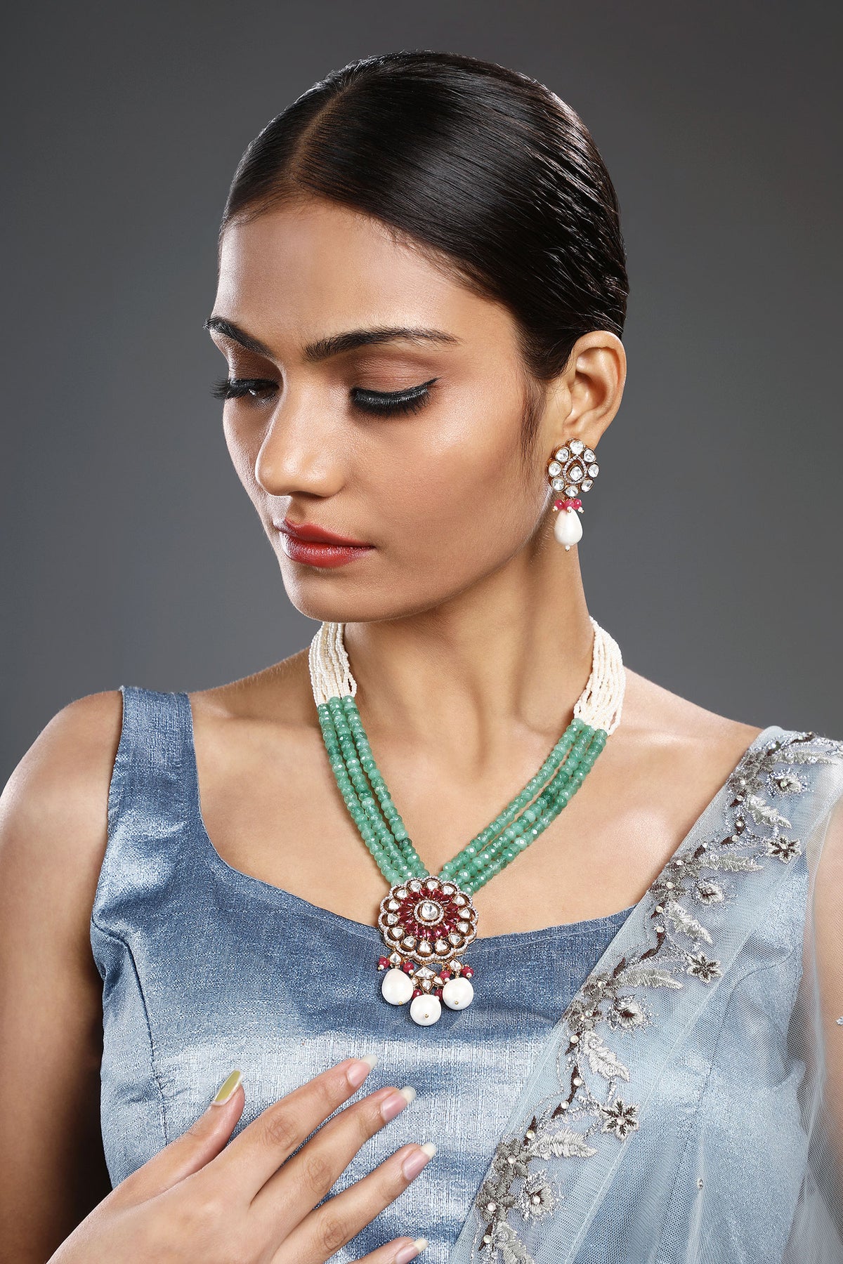Agate Embellished Pendant Necklace Set 