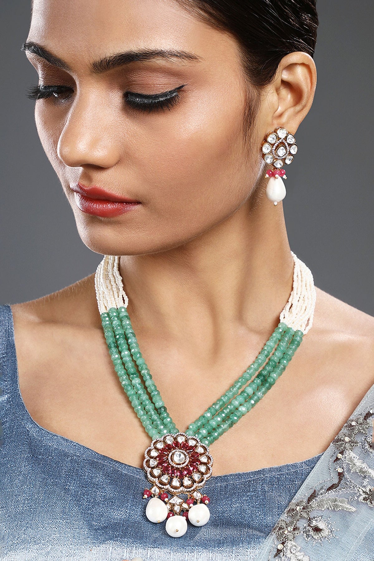 Agate Embellished Pendant Necklace Set 