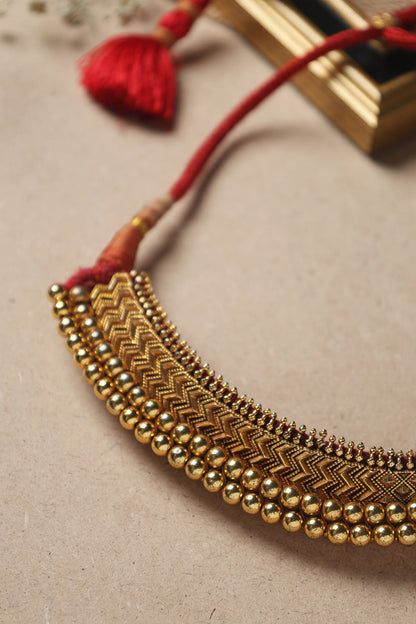 Herringbone Carved Design Maharashtrian Thushi 