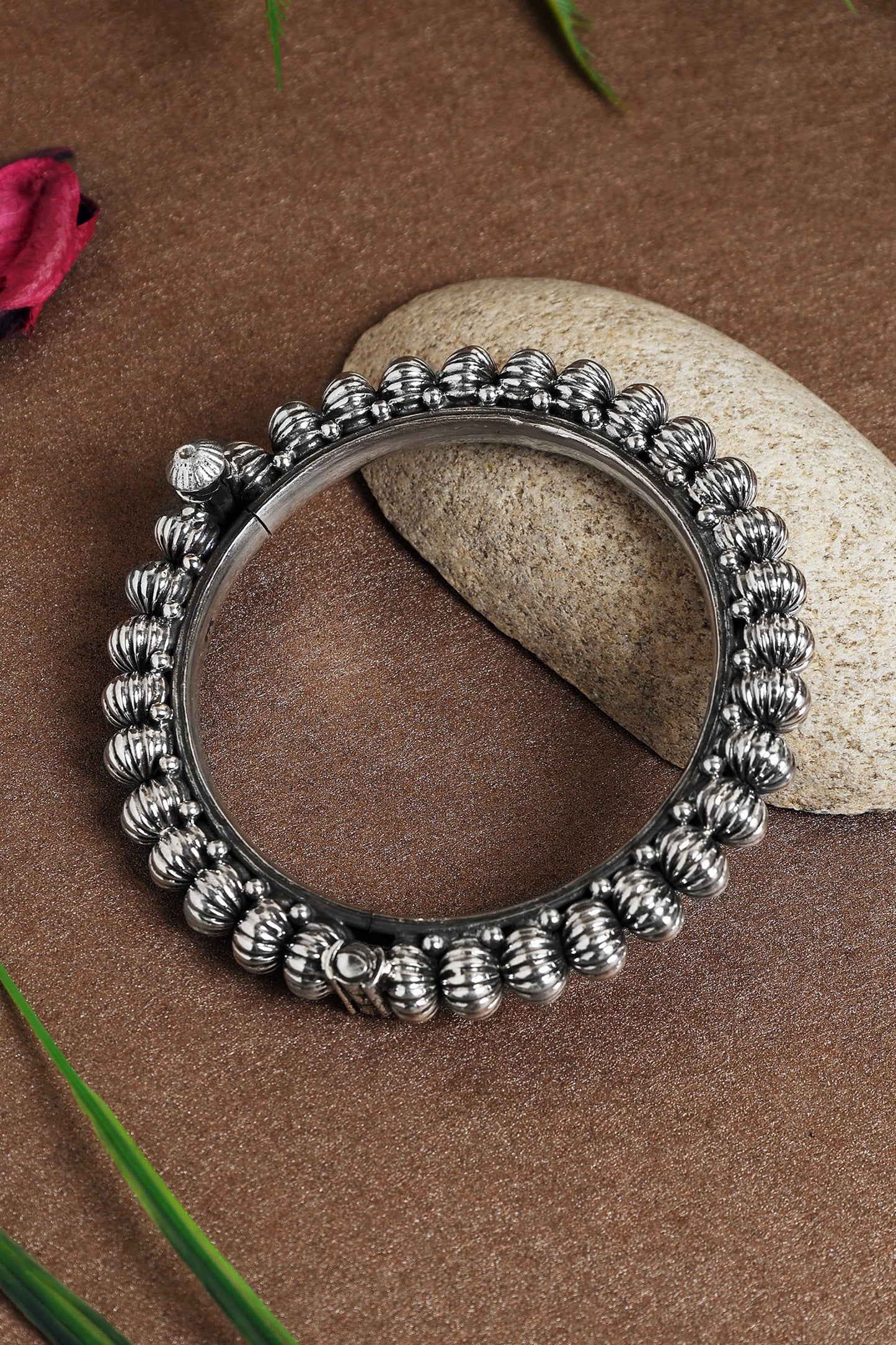 Tribal Textured Beads Kada 