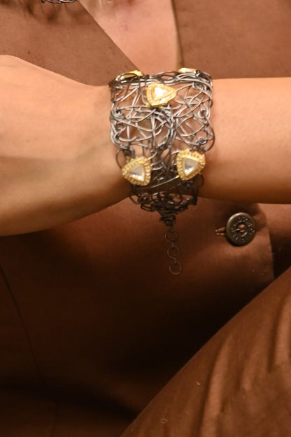 Radiant Kundan Prism Mesh Bracelet 