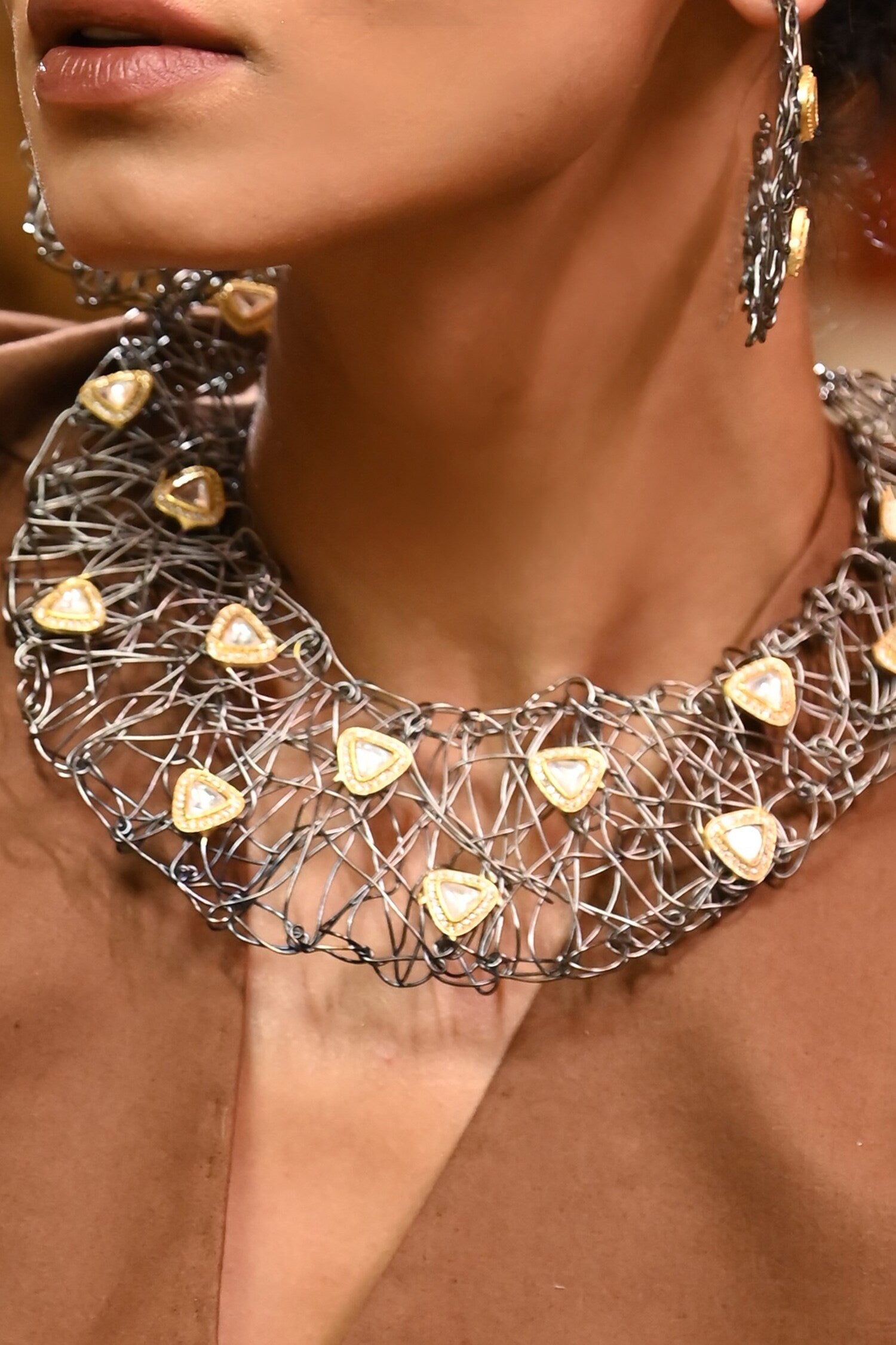 Radiant Mesh Kundan Necklace 