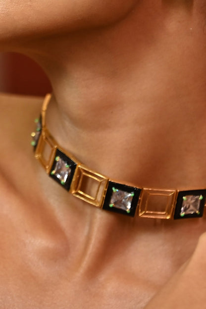 Dark Elegance Choker 
