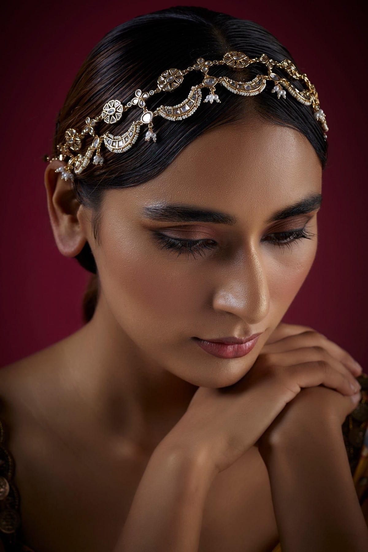 Crescent & Floral Embellished Mathapatti 