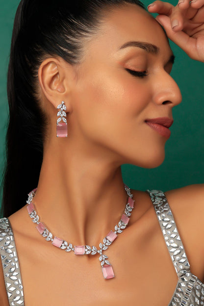 Geometric Stone Embellished Necklace Set 