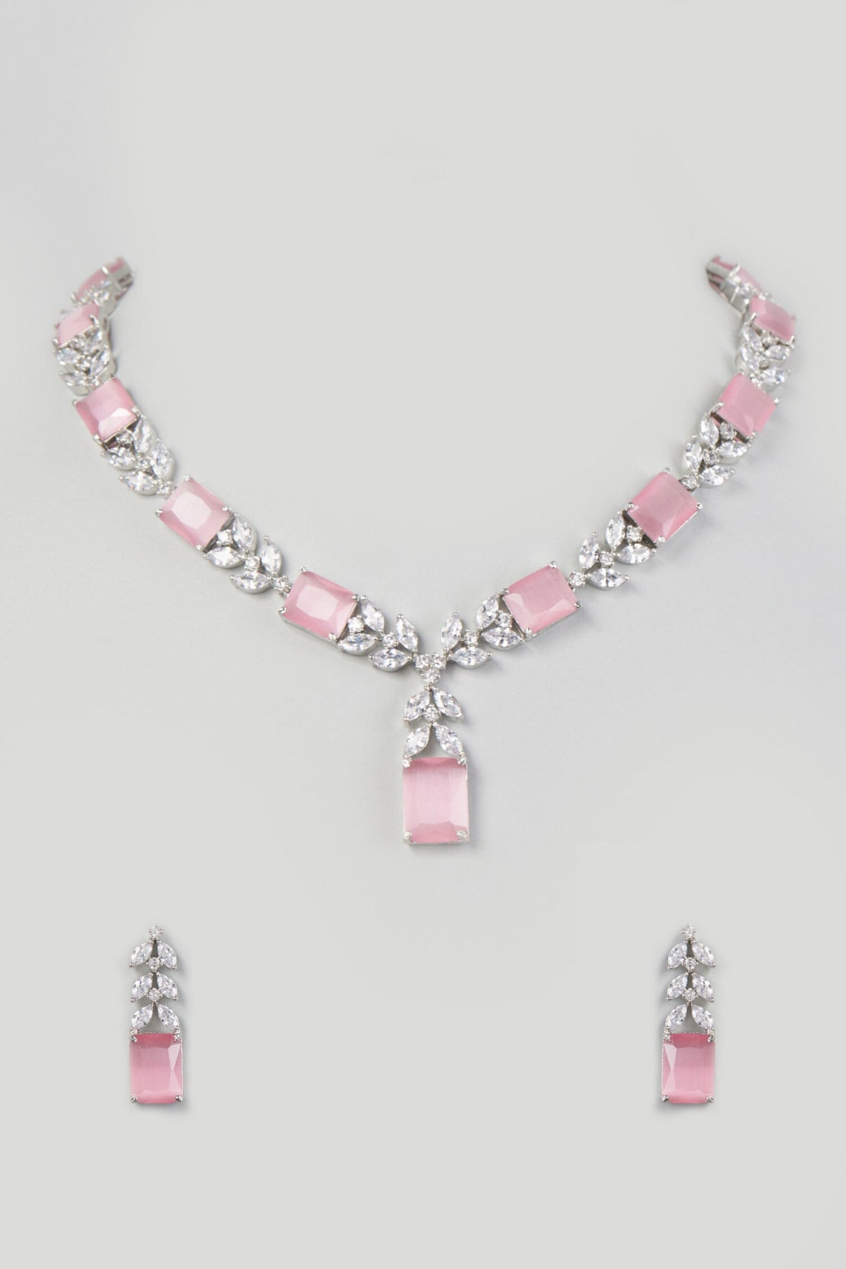 Geometric Stone Embellished Necklace Set 
