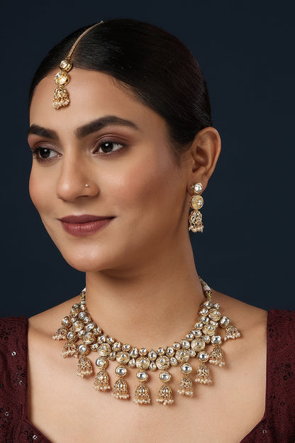 Kundan Embellished Jewellery Set 