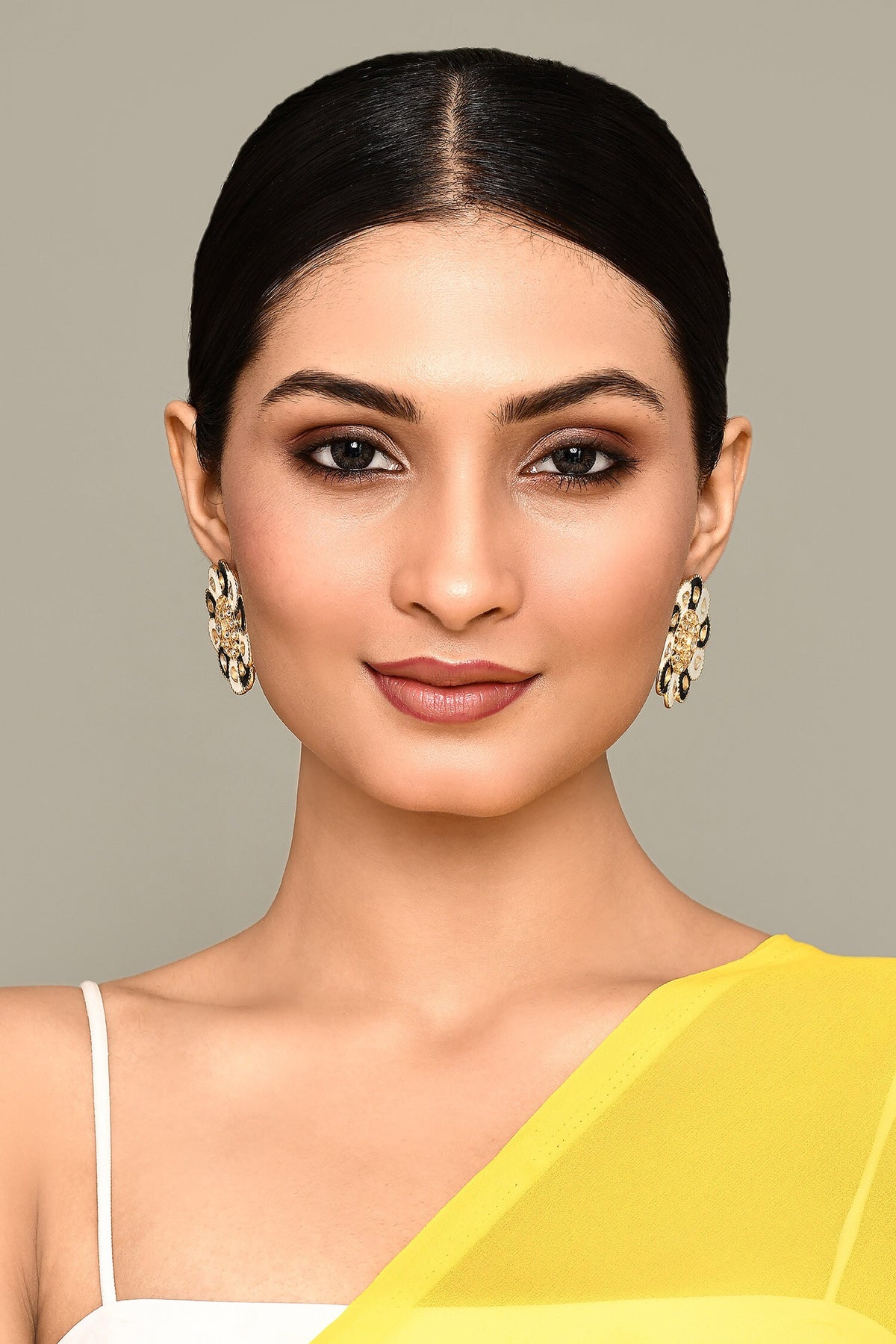 Embellished Stud Earrings 