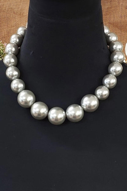 Pearl Embellished Choker 
