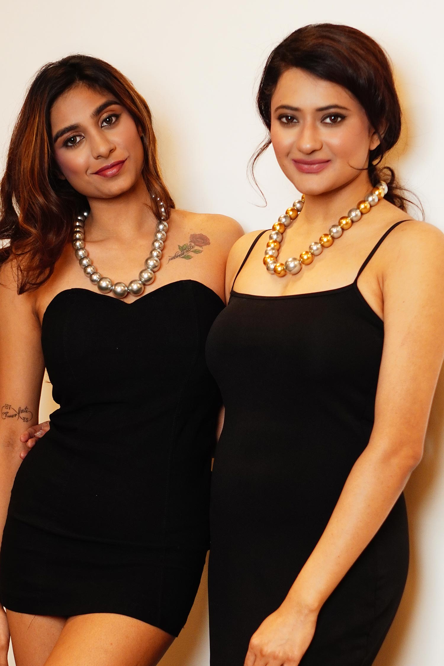Pearl Embellished Choker 