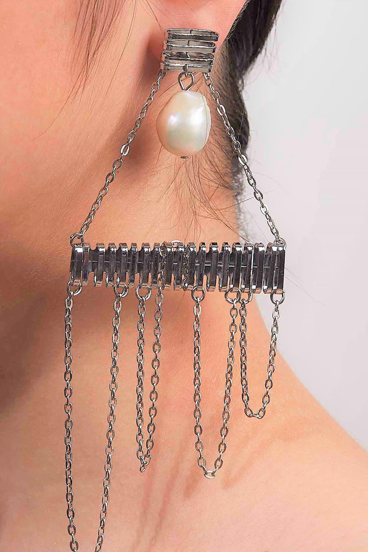 Zigzag Chain Tassel Earrings 