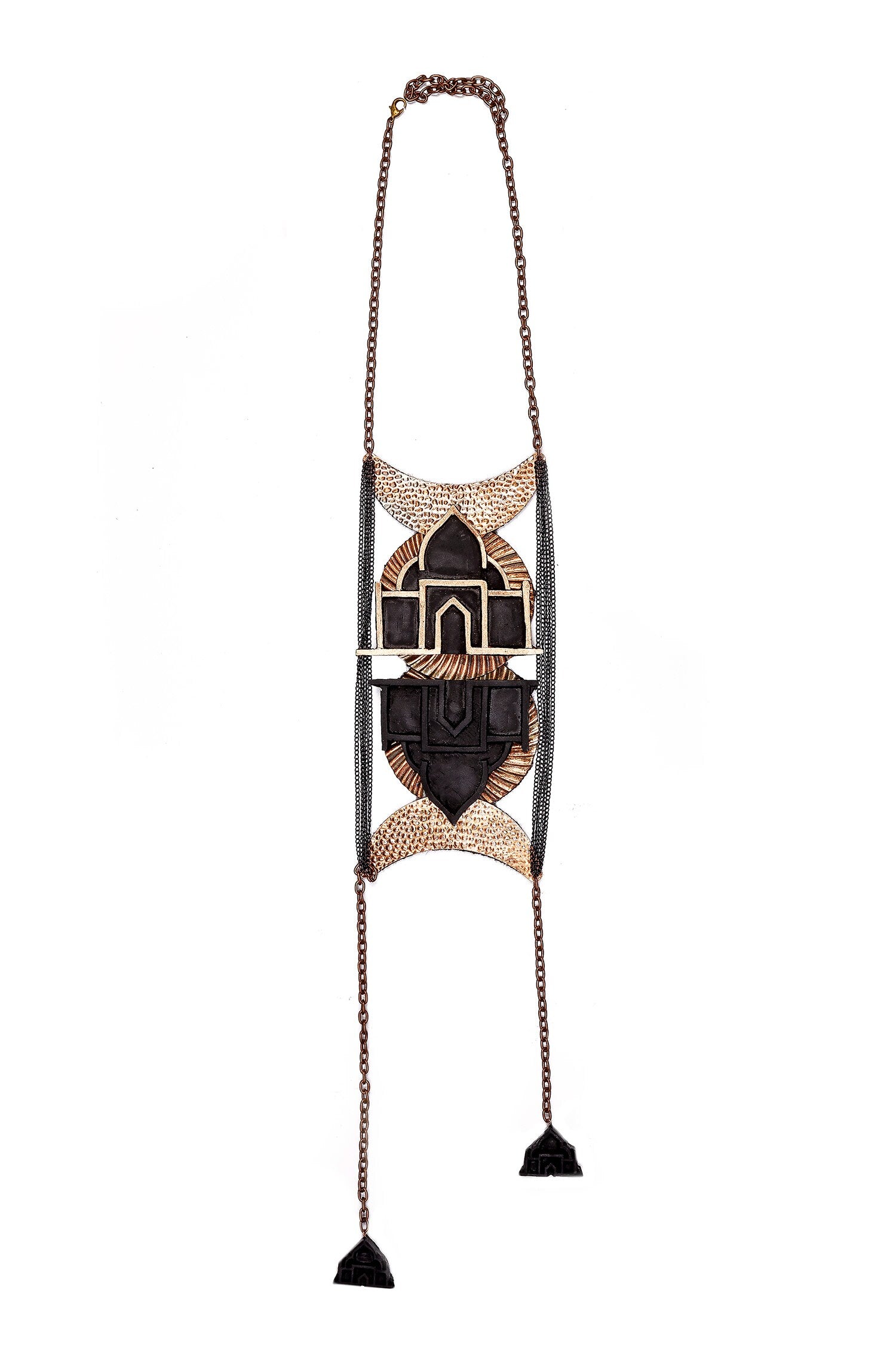 Mumtaz Mahal Carved Necklace 
