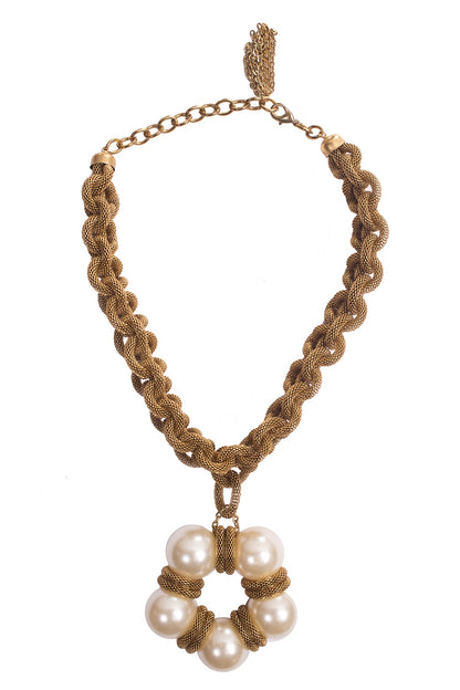 Pretty Pearl Love Choker Necklace 
