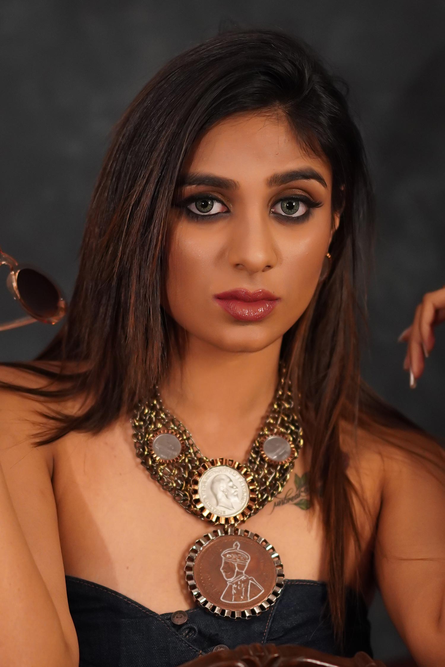 Kings Protect Choker Necklace 