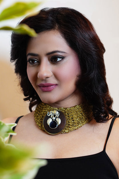 Elephant On Wired Choker 