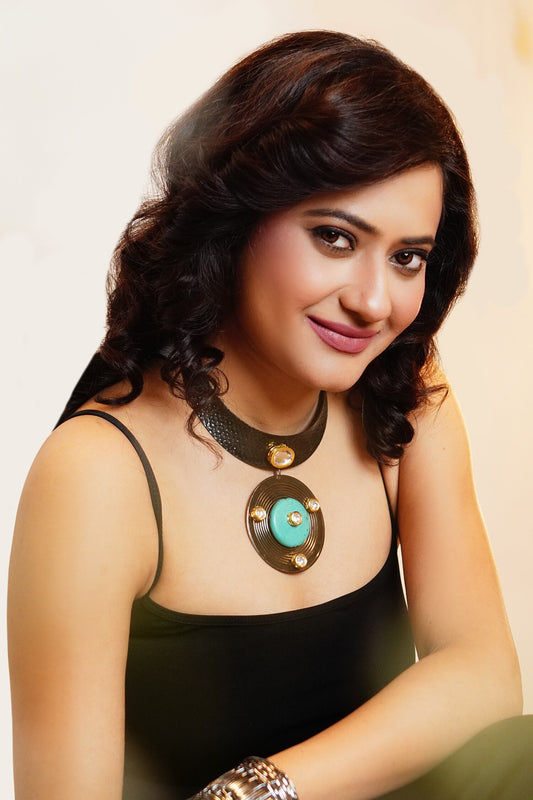 Chakri Pendant Kundan Choker 