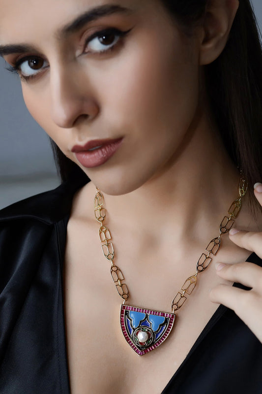 Insignia Mughal Carved Pendant Necklace 