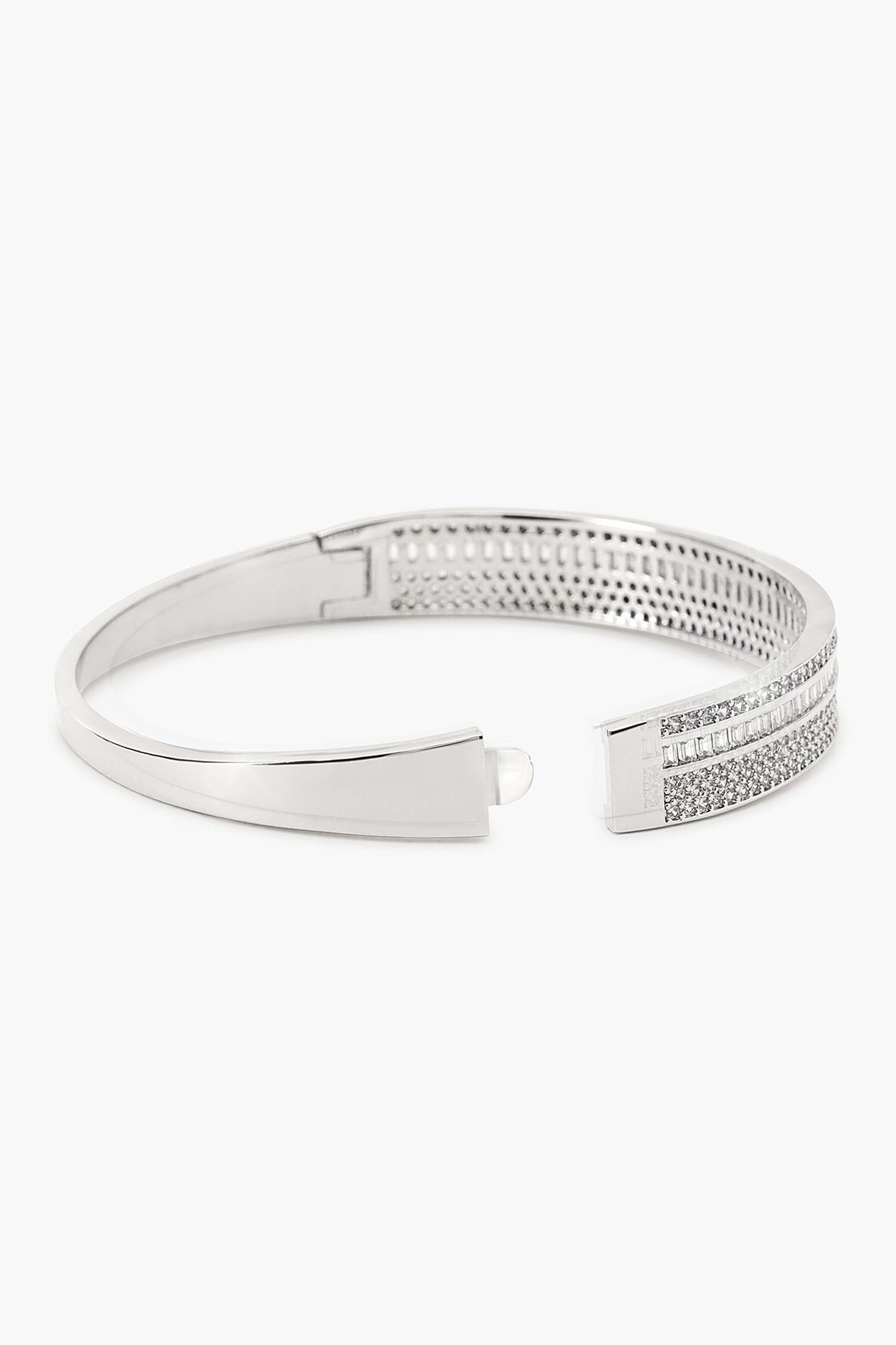 Stellarise Stone Studded Bangle 