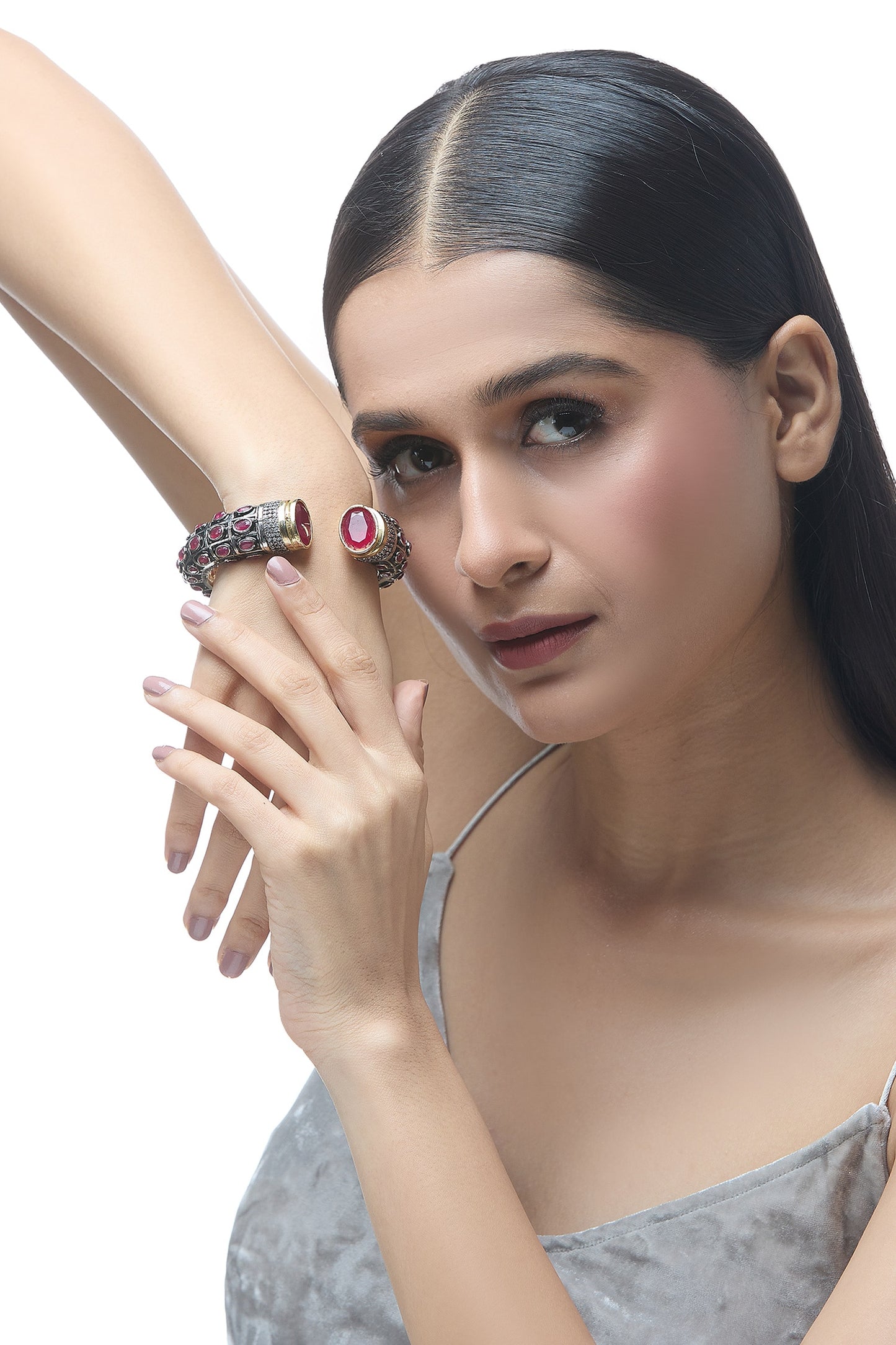 Geometric Carved Kada 