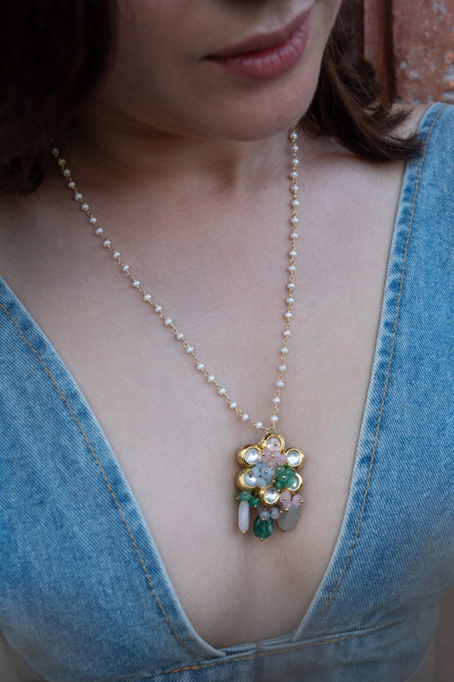 Floral Carved Pendant Necklace 