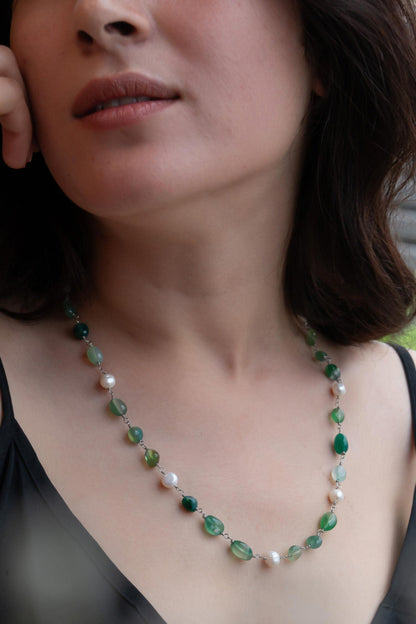 Pearl & Natural Stone Embellished Necklace 