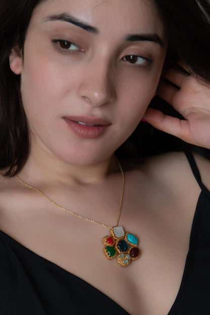 Acrylic Stone Embellished Pendant Necklace 