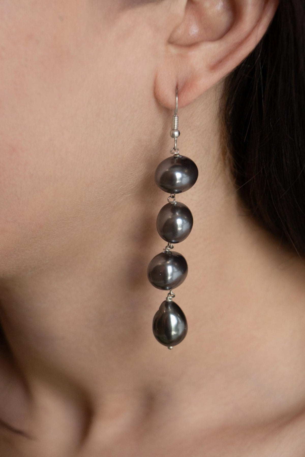 Flickery Droplet Pearl Danglers 